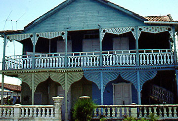 kuba-cuba-cienfuegos-holzhaus