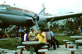 kuba-cuba-havanna-flugzeug-restaurant