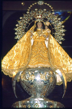 kuba-cuba-virgen-del-cobre