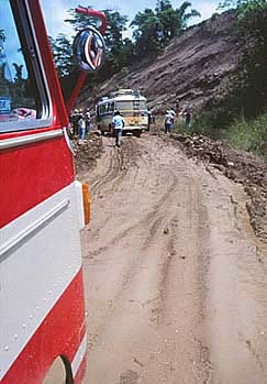 guatemala-peten-bus